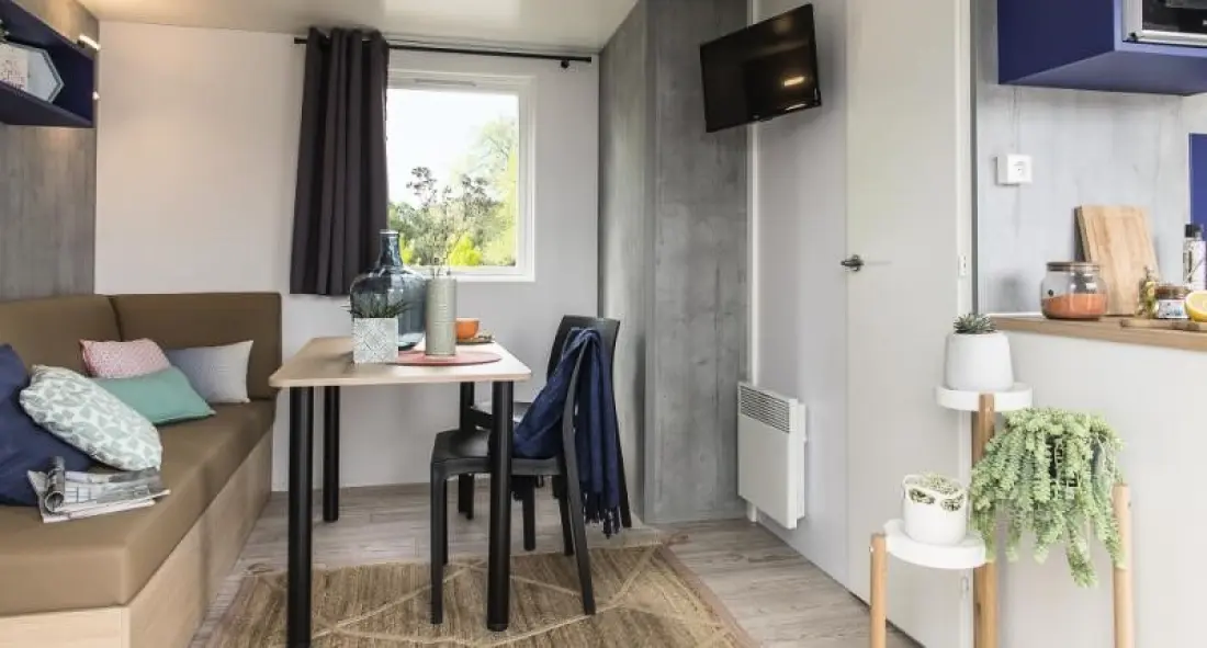 AIROTEL Camping LE RAGUENES PLAGE 4 étoiles★★★★