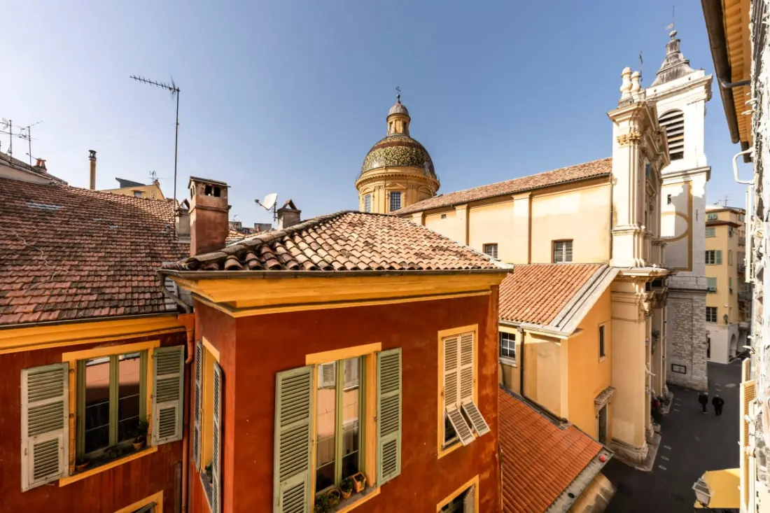 06a3 - Bel Appartement Au Cœur Du Vieux Nice