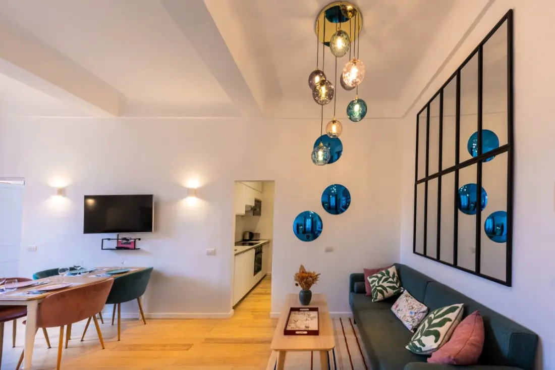 06a3 - Bel Appartement Au Cœur Du Vieux Nice