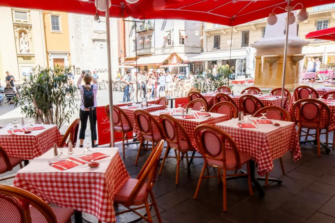 06a3 - Bel Appartement Au Cœur Du Vieux Nice