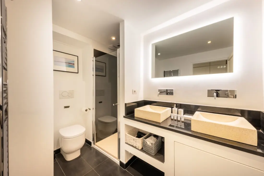 06a3 - Bel Appartement Au Cœur Du Vieux Nice