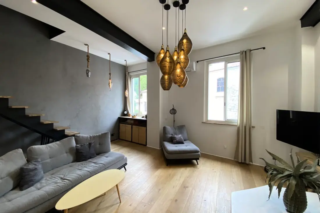 06bx : Superbe Loft - 100m2 - 6 Personnes