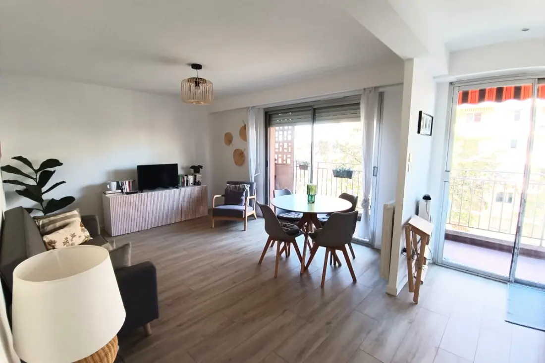 Appartement 2 Pièces - Wifi Et Balcon