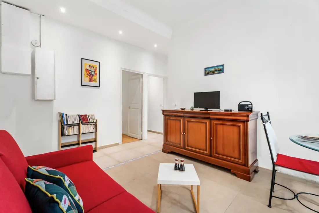 Appartement Le Verdi Avec Balcon  -