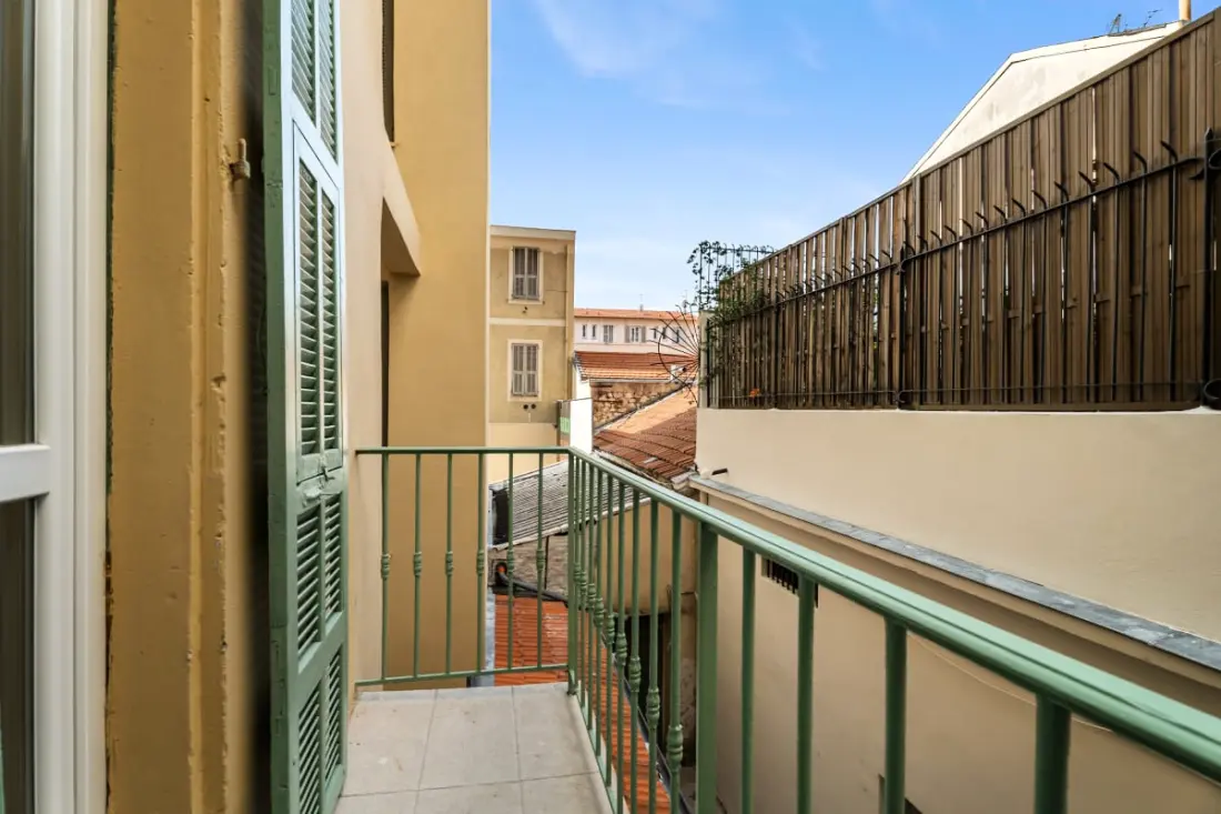 Appartement Le Verdi Avec Balcon  -