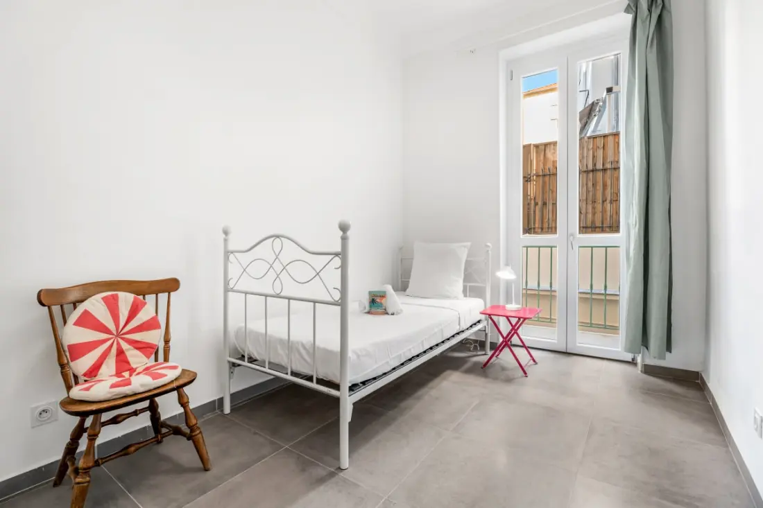 Appartement Le Verdi Avec Balcon  -