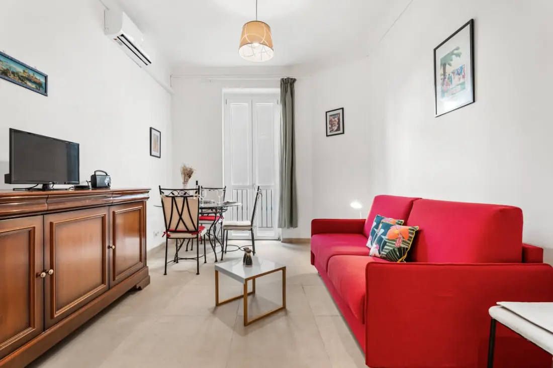 Appartement Le Verdi Avec Balcon  -