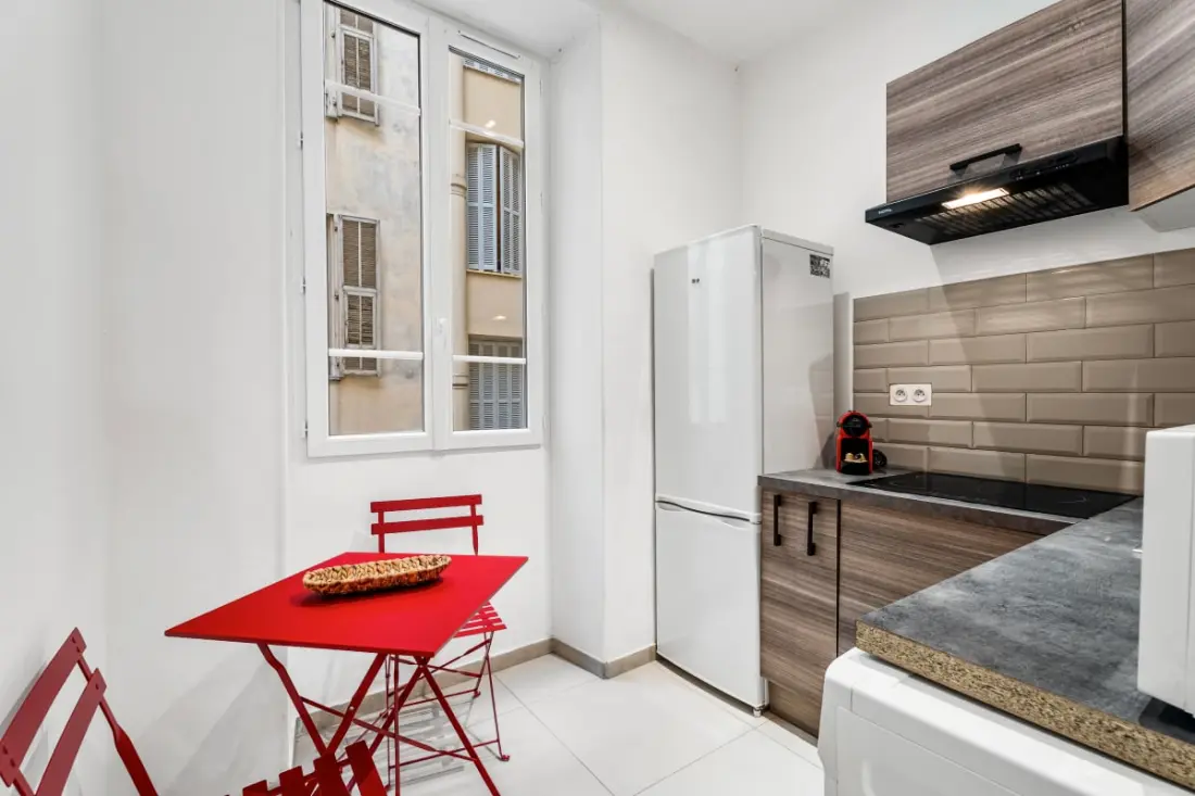 Appartement Le Verdi Avec Balcon  -