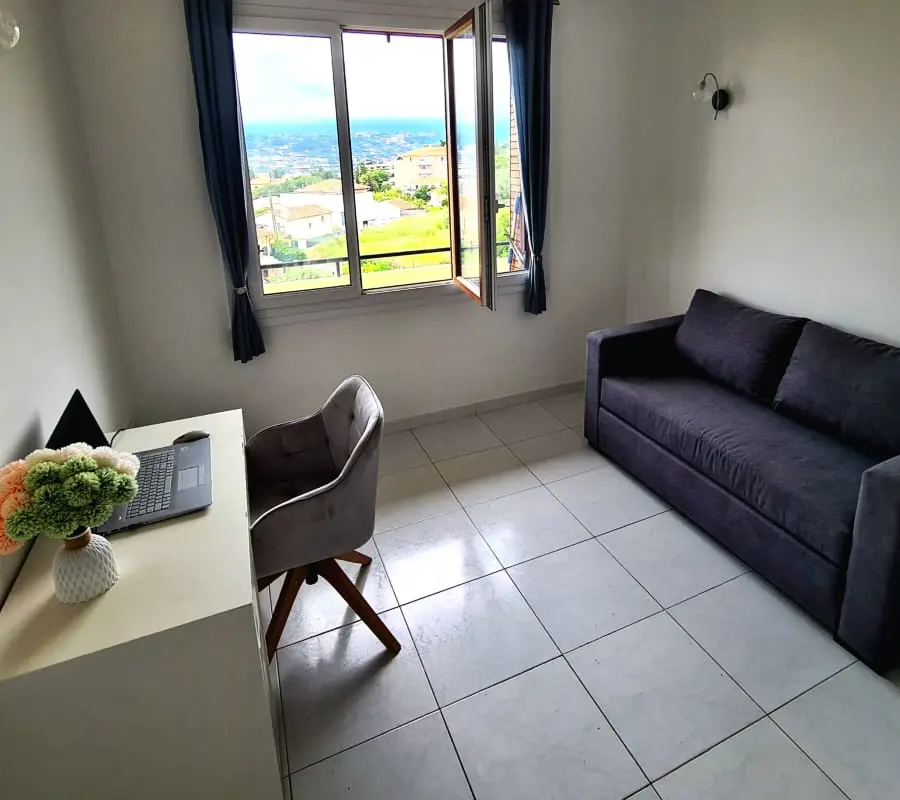Bel Appart 3 Pièces, Balcon Ensoleillé  Vue Mer