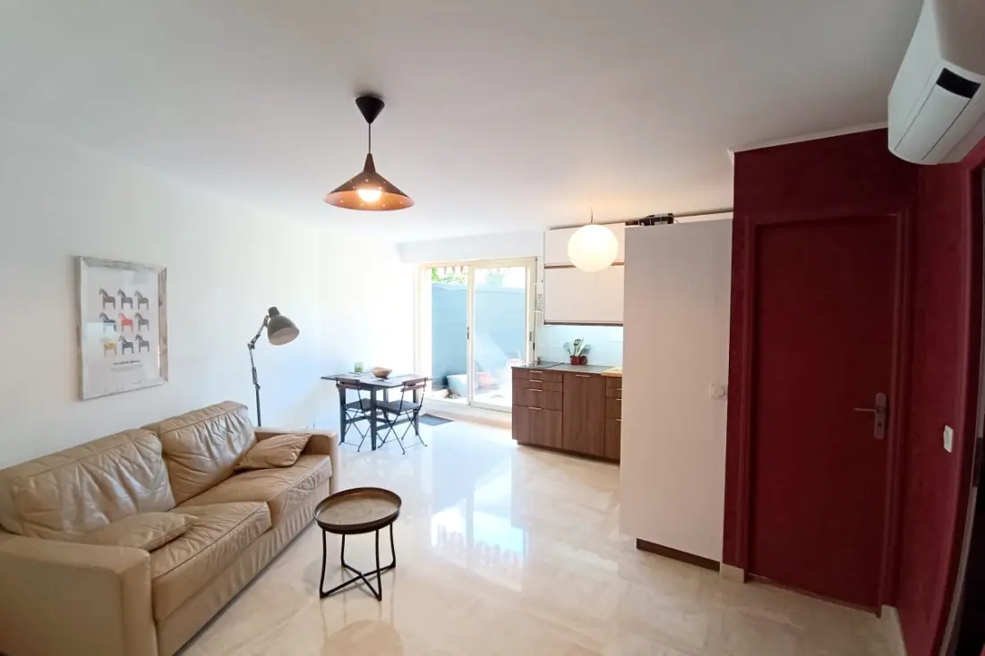 Appartement Rénové Avec Terrasse Et Jardin