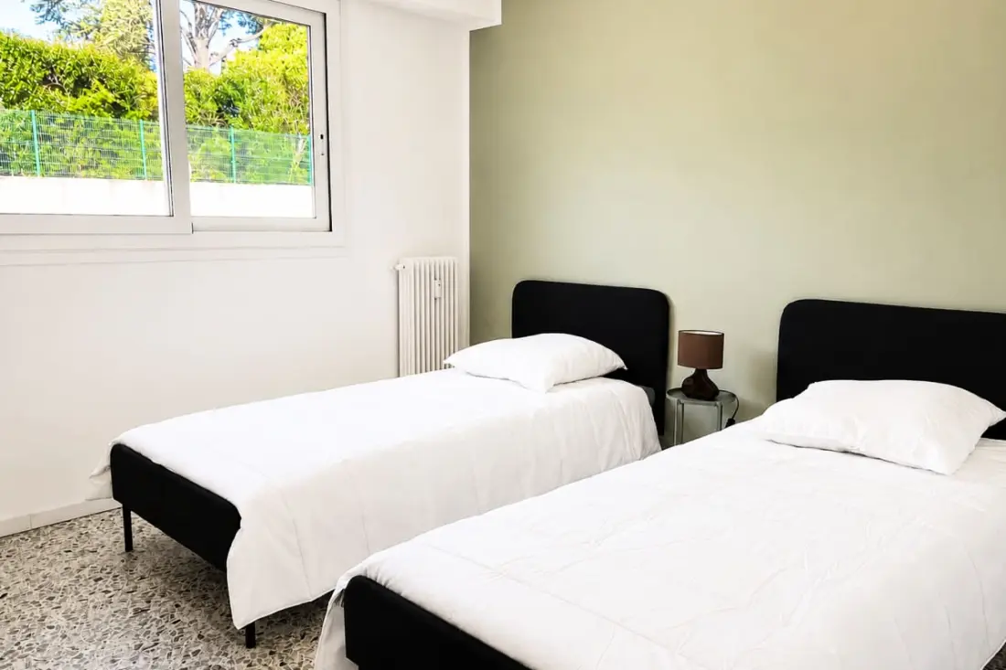 Appartement Rénové Avec Terrasse Et Vue Dégagée