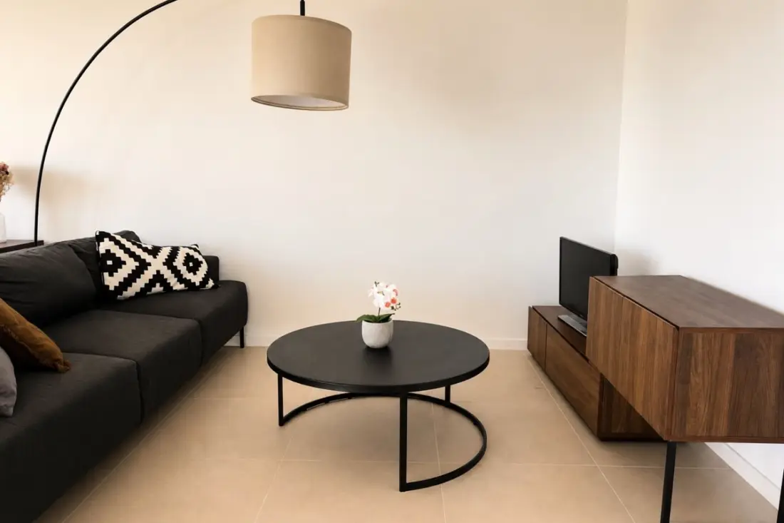 Appartement Rénové Avec Terrasse Et Vue Dégagée