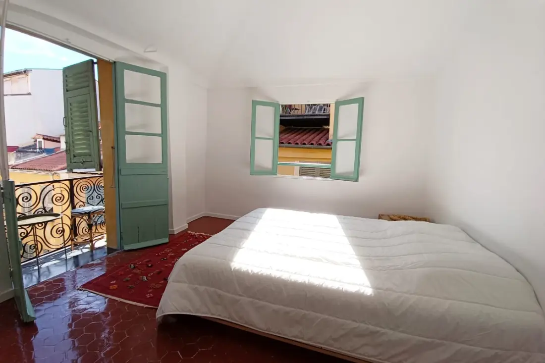 Charmant Appartement Avec Balcon Au Cœur De Nice