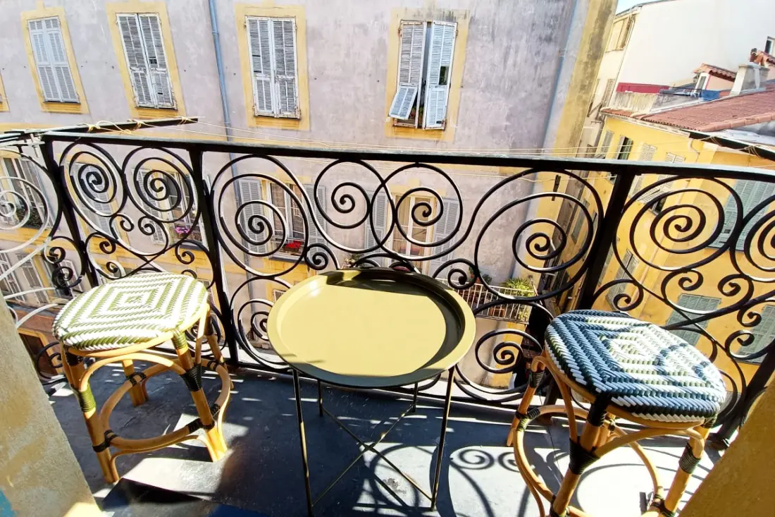 Charmant Appartement Avec Balcon Au Cœur De Nice