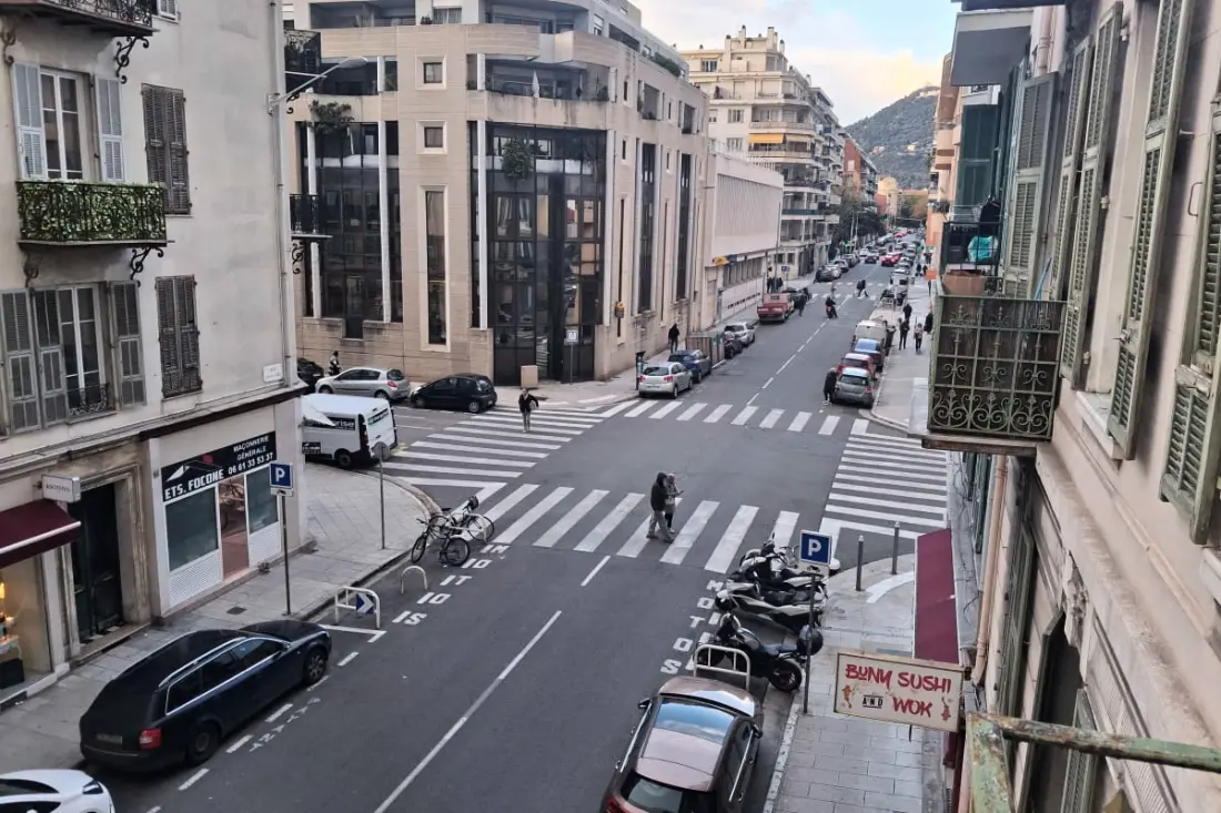 Charmant Appartement Lumineux à Nice
