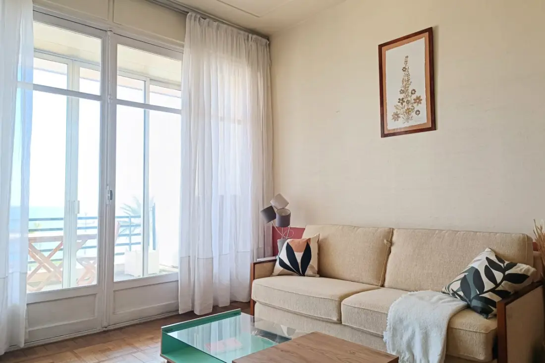 Charmant T1 Avec Terrasse Et Vue Sur Mer