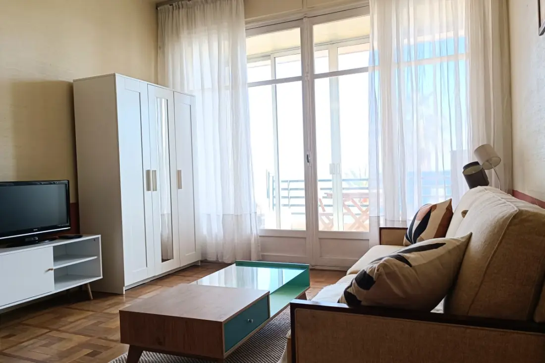 Charmant T1 Avec Terrasse Et Vue Sur Mer