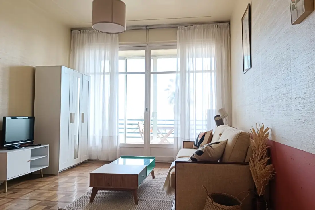 Charmant T1 Avec Terrasse Et Vue Sur Mer
