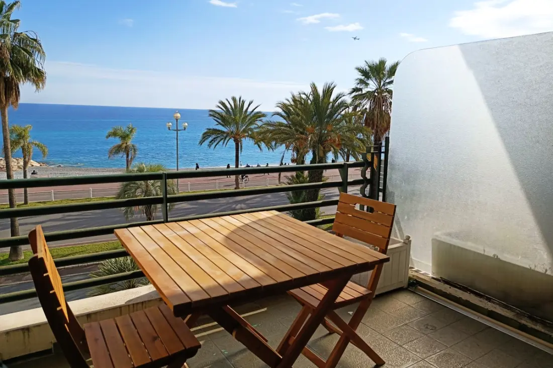 Charmant T1 Avec Terrasse Et Vue Sur Mer