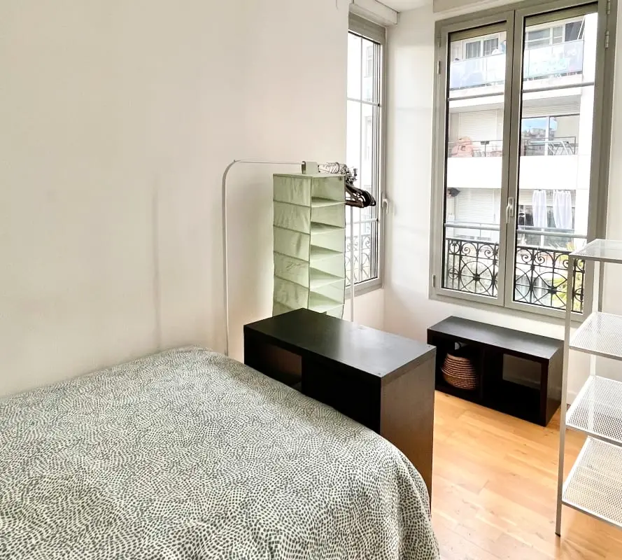 Joli Deux Pièces Avec Balcon à Nice