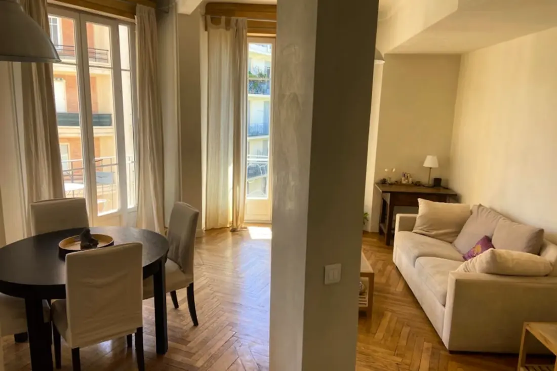 Joli 56m² Avec Balcon En Rotonde Près De La Mer