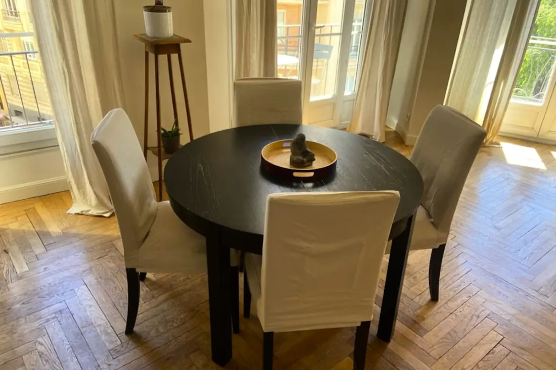 Joli 56m² Avec Balcon En Rotonde Près De La Mer