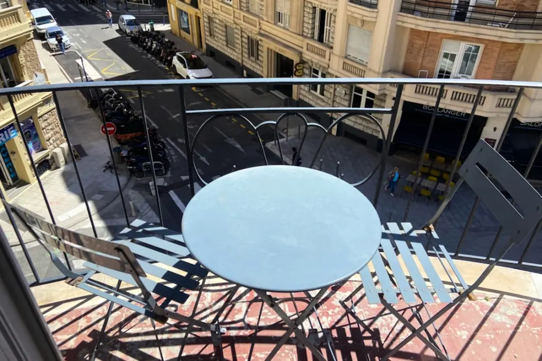 Joli 56m² Avec Balcon En Rotonde Près De La Mer