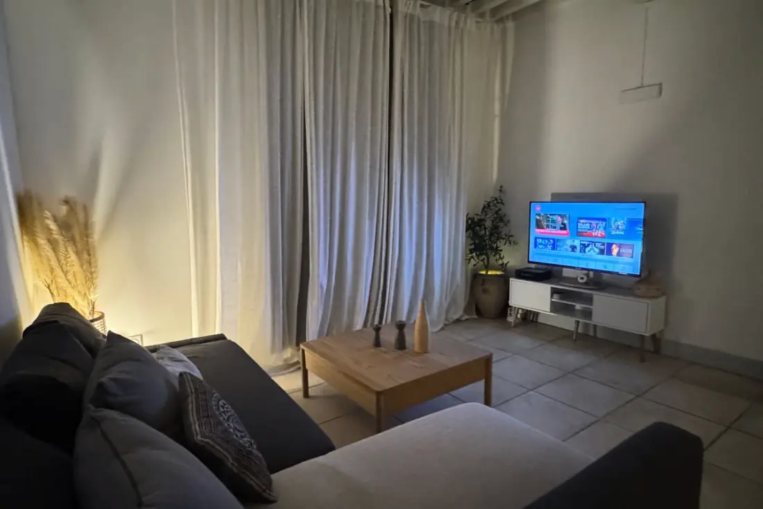 Appartement Lumineux Avec Terrasse Centre Nîmes