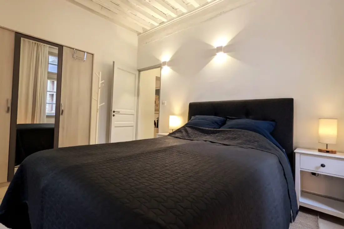 Appartement Lumineux Avec Terrasse Centre Nîmes