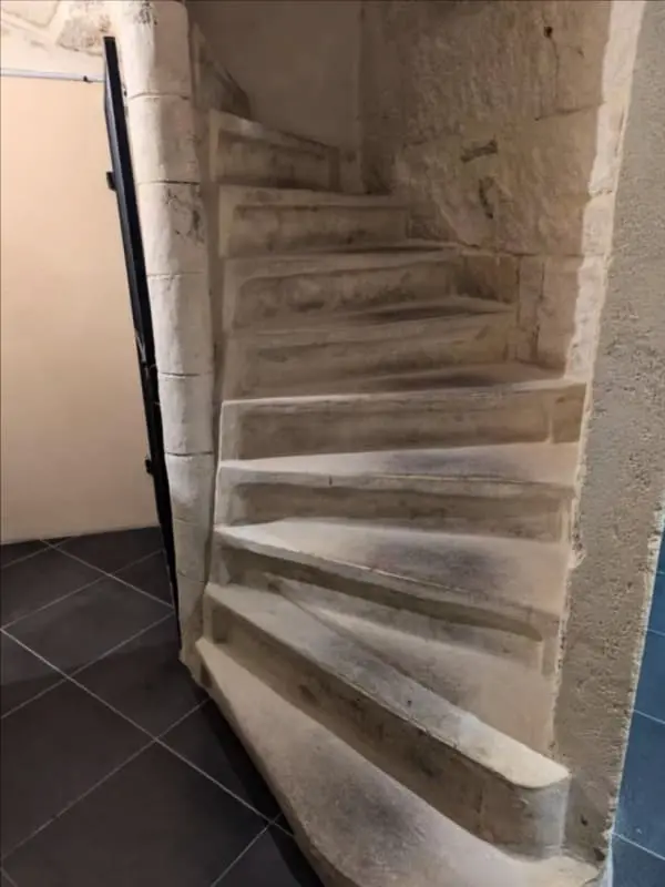 Appartement Lumineux Avec Terrasse Centre Nîmes