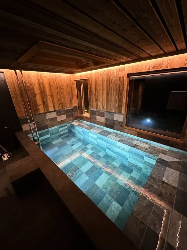 Grand Chalet Avec Piscine Privée Et Bain Nordique