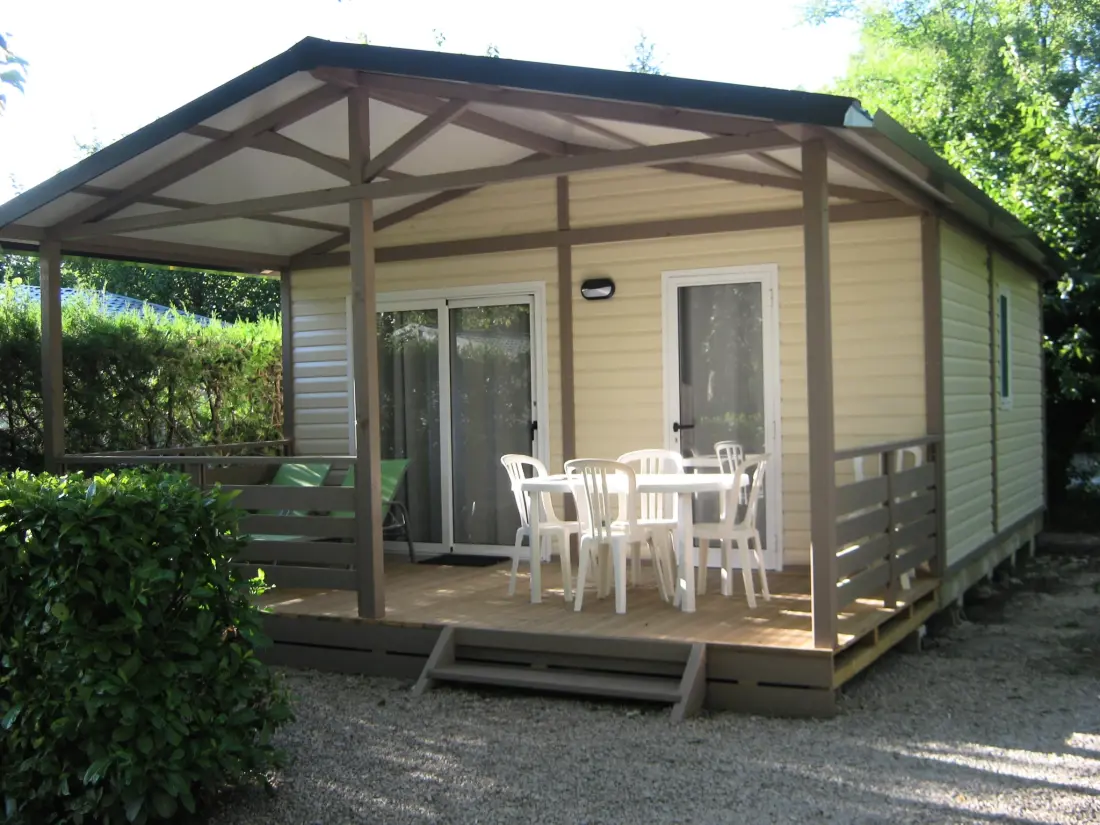 Flower Camping le Pilon d'Agel 3 étoiles★★★