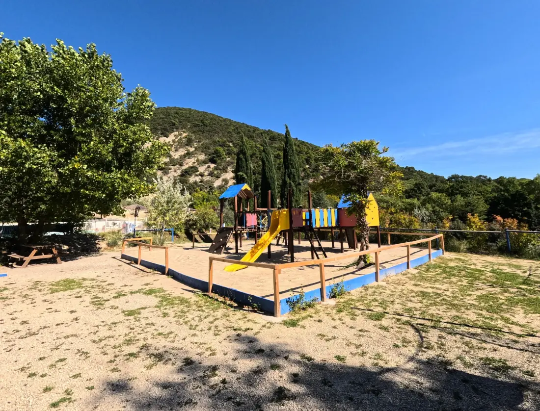 Camping Les Terrasses Provençales 4 étoiles★★★★