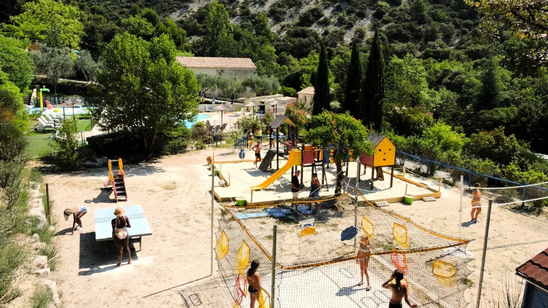 Camping Les Terrasses Provençales 4 étoiles★★★★