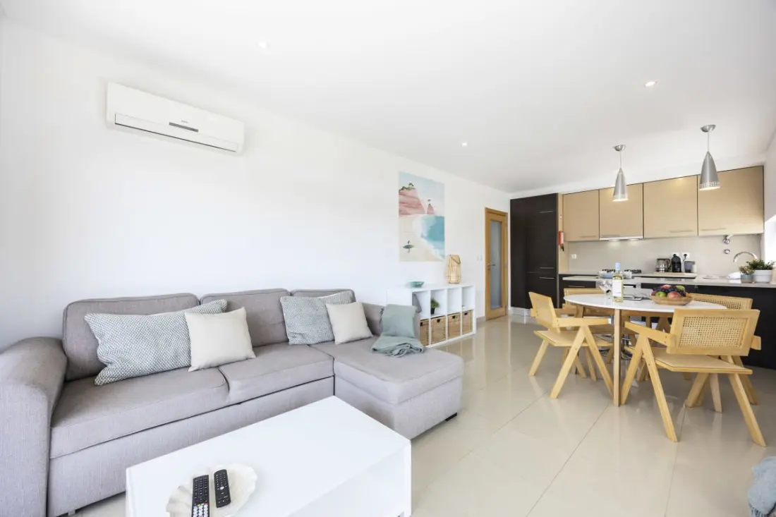 Casa A - 2-bedroom Apartment In Olhos De Água