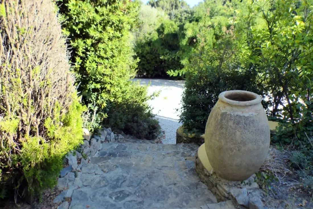 Belle Maison Avec Jardin Et Piscine Privée