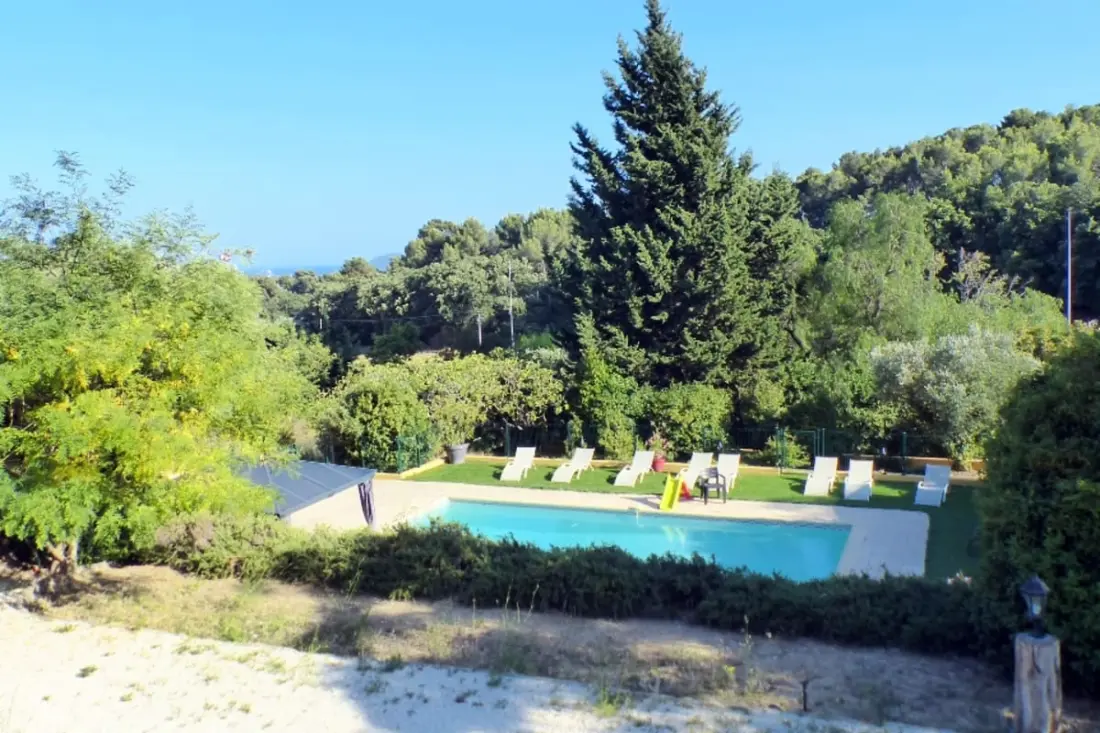 Belle Maison Avec Jardin Et Piscine Privée