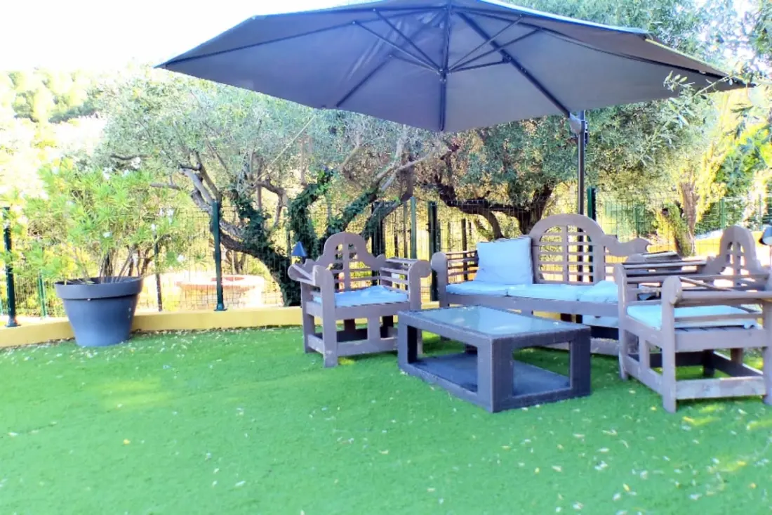 Belle Maison Avec Jardin Et Piscine Privée