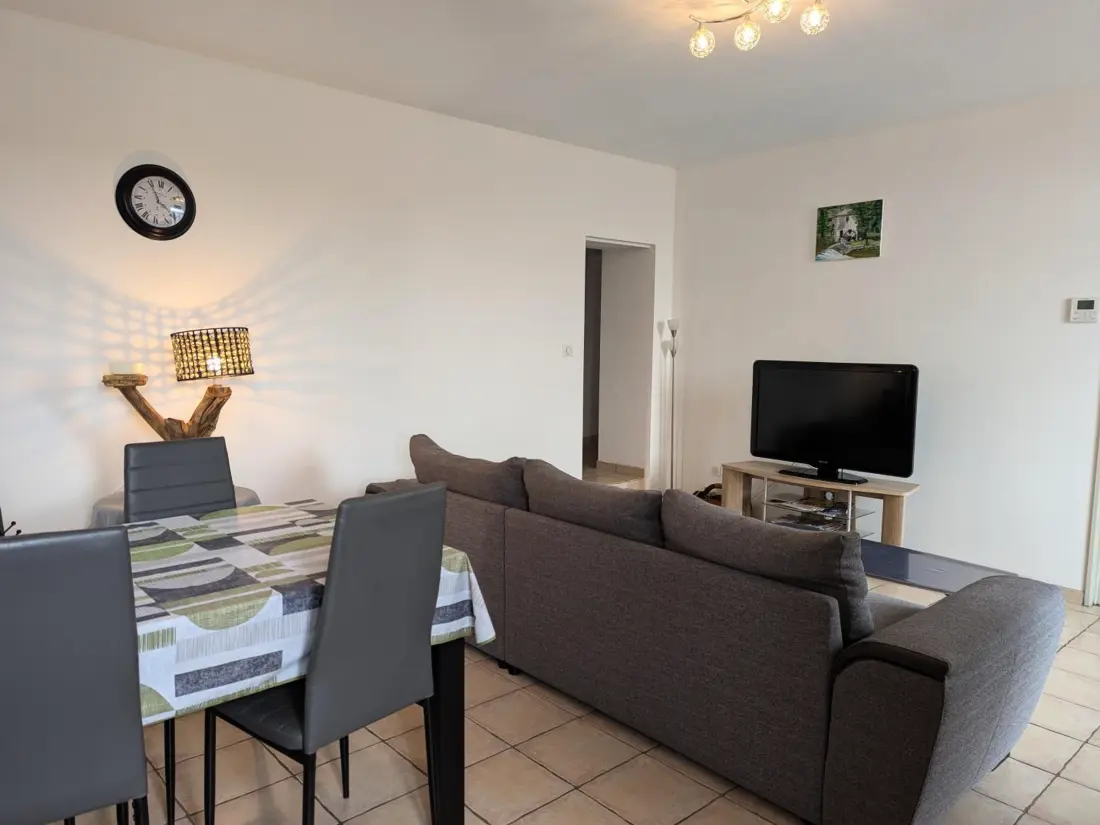 Maison de Vacances Oradour-Fanais 2