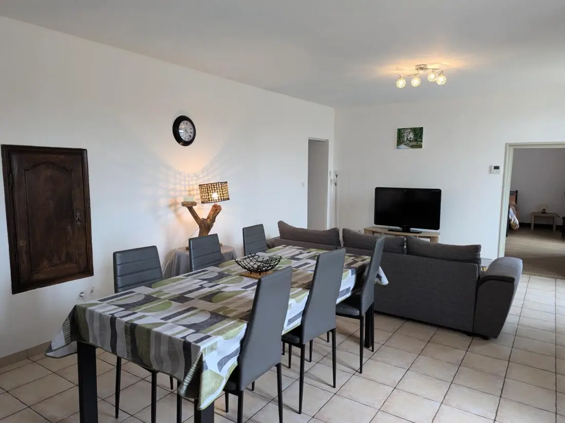 Maison de Vacances Oradour-Fanais 2