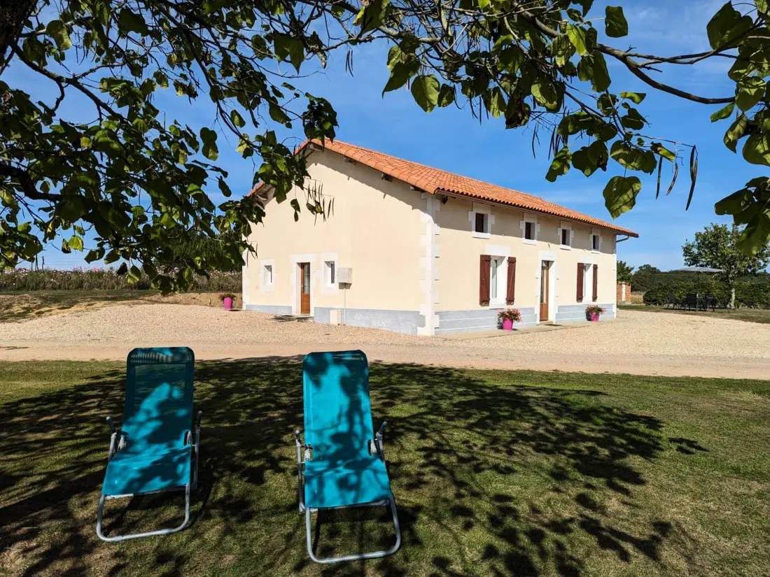 Maison de Vacances Oradour-Fanais 2