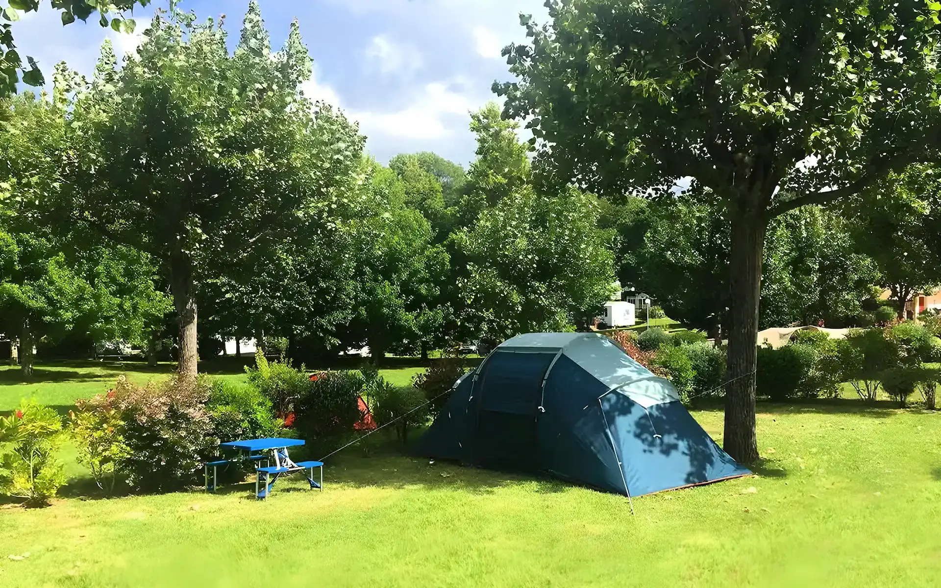 Hôtel et Camping O² Orcières Outdoor Area