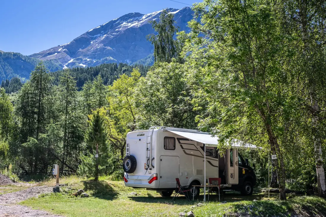 Hôtel et Camping O² Orcières Outdoor Area 3 étoiles★★★