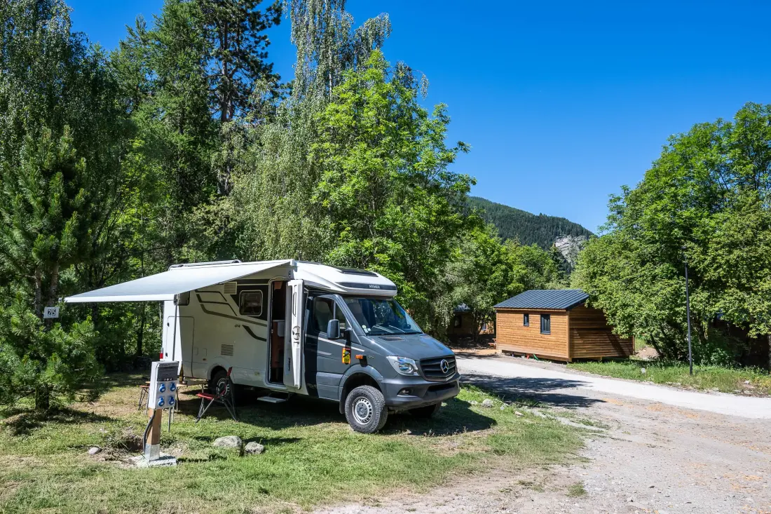 Hôtel et Camping O² Orcières Outdoor Area 3 étoiles★★★