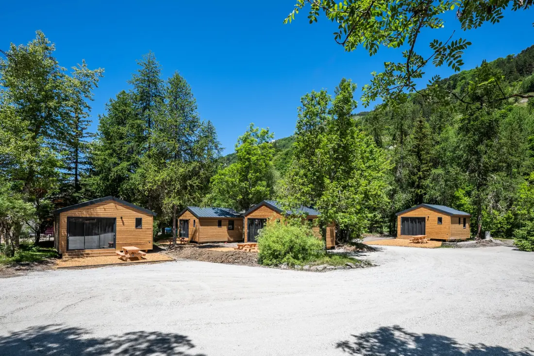 Hôtel et Camping O² Orcières Outdoor Area 3 étoiles★★★