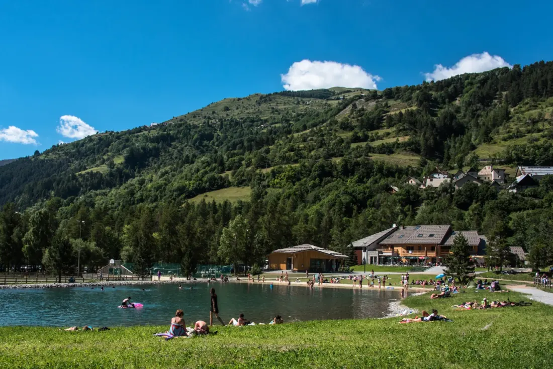 Hôtel et Camping O² Orcières Outdoor Area 3 étoiles★★★