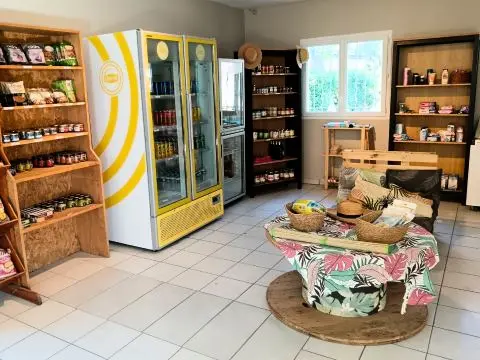 Camping La Vallée Heureuse Pausado 4 étoiles★★★★