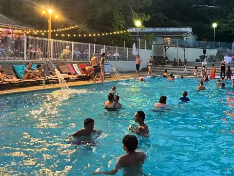 Camping La Vallée Heureuse Pausado 4 étoiles★★★★