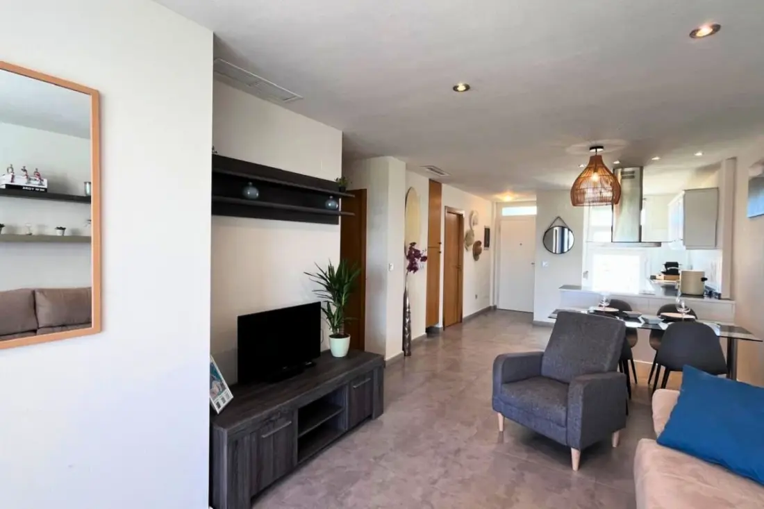 Appartement Moderne Avec Piscine, Terrasse Et Solarium équipé