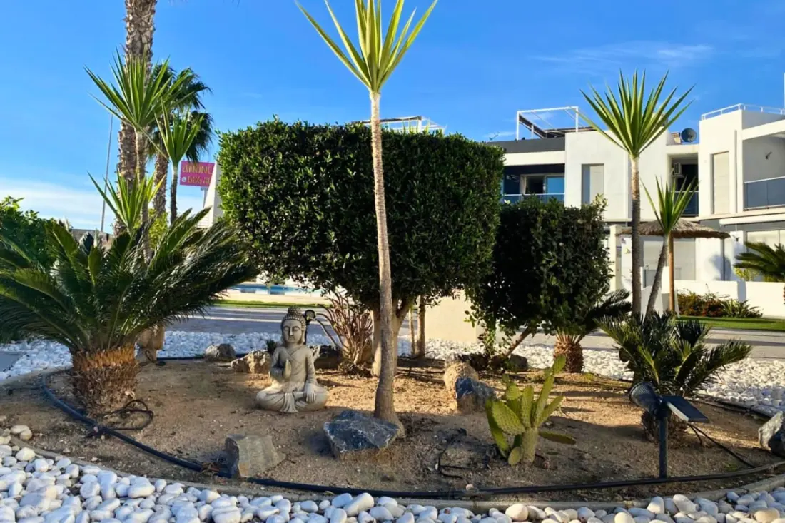 Appartement Moderne Avec Piscine, Terrasse Et Solarium équipé